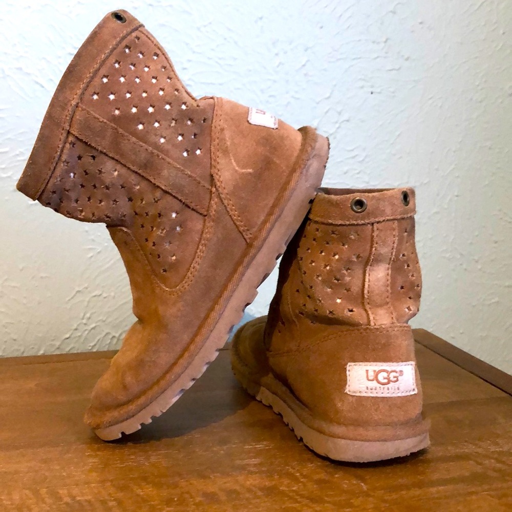 GUC Girls UGG Pull-On Slouch Boots Size 13